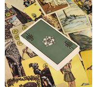 MAZZO DI TAROCCHI SMITH-WAITE EDIZIONE CENTENNALE Un set standard di 78 carte di tarocchi adatto per principianti. Le immagini sono raffinate e le superfici delle carte sono lisce. Carta tessile