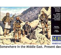 MB Masterbox Somewhere IN The Medio Oriente 1:3 5 Iraq Priosoner Labarum Figure