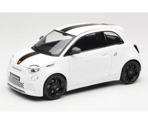 MCG18497 Fiat Abarth 500e White IXO 1/18