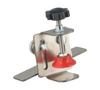 Meccanismo di chiusura rapida su porta armadio strumento di aiuto per l'installa