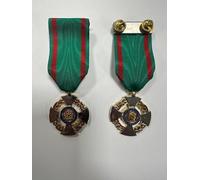 MEDAGLIA PINS CROCE DA CAVALIERE AL MERITO DELLA REPUBBLICA O.M.R.I