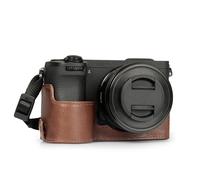 MegaGear Custodia per Fotocamera in Vera Pelle per Sony Alpha a6700 (16-50mm) - Elegante e Protettiva (Marrone)