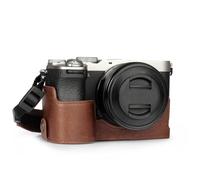 MegaGear Custodia per fotocamera in vera pelle per Sony Alpha a7C II - Elegante e protettiva (Marrone)