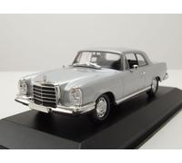 Mercedes 280 SE 3.5 Coupé W111 1970 Modello Auto 1:43 Maxichamps Argento