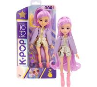K POP IDOL Bambola Nari Bambole alla moda Stile K-Pop Power Idol, capelli lavanda. 3 accessori per creare outfit Età 3+