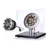Metalakaer Reattore ad arco Iron Man MK2 in scala 1:1, con base acrilica, USB fai da te, luce LED, giocattolo decorativo a LED (versione KIT/MK2 versione giovanile)