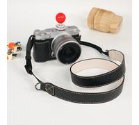 Mezza custodia in pelle Lifestyle Driven progettata specificamente per Fujifilm