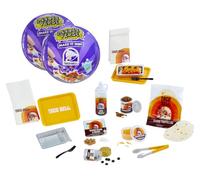 MGA’s Miniverse Make It Mini Taco Bell Serie 2 Decades - Confezione da 2 | 8 set menu da collezione, ispirati agli anni '60-2000, mini ingredienti e accessori inclusi, da assemblare ed esporre, età 8+