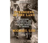 Michael Luo Strangers in the Land (Tascabile)