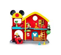 Mickey & Minnie - Caserma dei pompieri Disney, set giocattolo di Topolino e i suoi amici, con personaggi e accessori inclusi, il camion dei pompieri e altri elementi di gioco, Famosa (MCC19000)