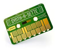 MicroKits Synth-a-Sette: Crea la Tua Tastiera Banana Con Questo Sintetizzatore Analogico Dimensioni Cassette, SN1-KIT