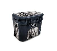 MightySkins - Pellicola protettiva in fibra di carbonio compatibile con Yeti Roadie 15 Hard Cooler, motivo mimetico, 3 m, facile da applicare, realizzata negli Stati Uniti