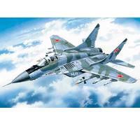 Mikoyan MiG-29 9-13 Fulcrum C Soviet Frontline Fighter 1:72 ICM72141 - icm model