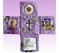 Mini altare cattolico artigianale con croce e icona, compagno di viaggio devozionale portatile per momenti di preghiera, in tono argento, ricco design artistico.