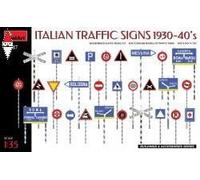 MiniArt MIN35637 1:35-Italian Traffic Signs 1930-40's Scale Model kit, Molded Co
