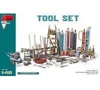Tool Set Attrezzi 1:48 Plastic Model Kit MINIART
