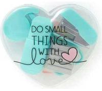 Legami - Mini Set di Cancelleria, 6 Accessori in Formato Mini: Forbici, Gomma, Segnapagina, Nastro Adesivo con Dispenser, Cucitrice e Punti Metallici, 7x10,5 cm, Pratica scatola da trasportare