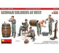 MINIART MIN35378 GERMAN SOLDIERS AT REST KIT 1:35 Modellino