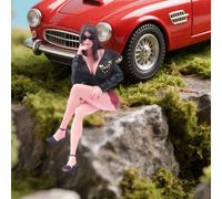 Miniatura dipinta a mano di una bambina, accessori per micro paesaggi