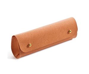 Miquelrius - Astuccio portapenne riciclato con rivetti, 1 scomparto, dimensioni 200 x 65 x 43 mm, collezione Just Black, marrone, marrone, Astuccio portapenne riciclato con rivetti