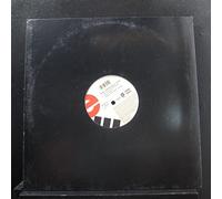 Missy "Misdemeanor" Elliott* - Missy Elliott - Lick Shots - Elektra - 67221-0