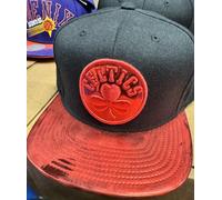 Mitchell & Ness Boston Celtics Cappellino Nero Rosso con Licenza Ufficiale