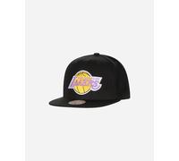 Mitchell & Ness La nuova collezione Snapback propone i classici loghi NBA finemente ricamati sulla fronte. Cappellino visiera piatta con chiusura regolabile
