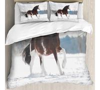 MJNLYDAO Con cuscino, reversibile, coperchio extra-large, con cerniera, fibre morbide materiale leggero,Il cavallo Clydesdale corre al galoppo su un campo innevato in inverno,228x264cm