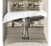 MJNLYDAO Con cuscino, reversibile, coperchio extra-large, con cerniera, fibre morbide materiale leggero,Bella coppia romantica che si abbraccia e sorride mentre è in piedi sulla pista,228x264cm