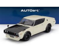 MODELLINO AUTO STATICO AUTOART NISSAN SKYLINE 1973 GT-R KPGC110 TUNE BIANCO 1/18