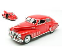 MODELLINO AUTO STATICO MAISTO CHEVROLET FLEETLINE AEROSEDAN 1948 ROSSO 1:25