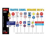 Modellino Diorama Traffic Signs. Ucraina 2010's 1/35ème MiniArt 35635 Ch