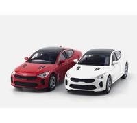 Modellino giocattolo in miniatura KIA Stinger Diecast Car scala 1:38 pull...