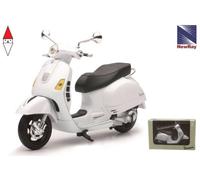 NEW-RAY SCALA 1/12 MODELLINO MOTO VESPA PIAGGIO 2008 GTS300 SUPER DIE-CAST METAL