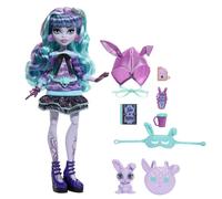 MONSTER HIGH - TWYLA CREEPOVER PARTY, BAMBOLA CON OUTIFIT DETTAGLIATO E ACCESSORI PER IL PIGIAMA PARTY, CUCCIOLO CONIGLIETTO DUSTIN INCLUSO