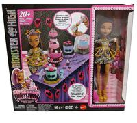Monster High - Clawdeen Wolf Scary Sweet Birthday, bambola con kit per torte, set con oltre 20 accessori tra cui glassa terrificante e topper da brividi, giocattolo per bambini, 4+ anni, JBG78