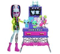 Monster High - Il Laboratorio dei Cuccioli, set con bambola Frankie Stein e oltre 30 accessori tra cui mobili, oggetti e vestiti inclusi, giocattolo per bambini, 4+ anni, JBF18