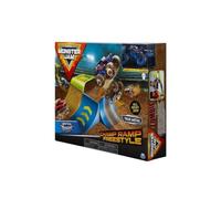 Monster Jam Playset - Confezione da 2 con autentici monster truck 1:64, azione acrobatica, 3 anni