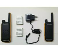 Motorola TLKR T82 Walkie Talkie Coppia + Caricabatterie + Batterie...