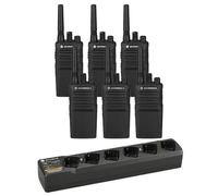 Motorola XT420 confezione da 6 pezzi con caricatore multiplo Il pacchetto Motorola XT420, completo di walkie talkie 6-pack e caricatore a 6 vie,