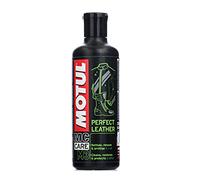 Motul - Crema Detergente per Pelle e Attrezzatura per Motociclisti - Adatta a Tutti i Tipi di Pelle - Nutre, Ravviva, Protegge e Impermeabilizza - MC Care Perfect Leather M3-250 ml
