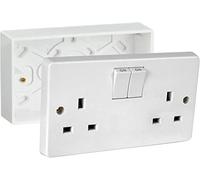 Mr.Gadget's Solutions 13A Doppio Bianco Commutato Socket & Doppio Montaggio Superficie 25mm Pattress Box 2 Gang Set Prese Elettriche
