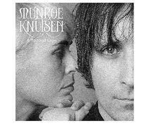 MUNROE/KNUTSEN - A MURDER OF CLOWNS