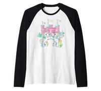 My Little Pony Ponies Pose Together Infront of Pink Castle Maglia con Maniche Raglan