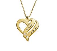 MYKA - Collana con Ciondolo Inciso Due Cuori per Sempre Uno con Diamanti - Gioielli con Iscrizione Personalizzata per Donna - Regalo per Moglie, Madre (Placcato Oro 18k)