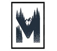 Nacnic Lettera m con foresta e montagne. Natura.Posti di lettere con design. Dimensione A4 con telaio