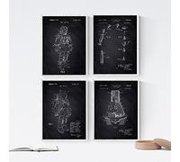 Nacnic set 4 Stampe artistiche VINTAGE brevetto astronauta manifesti con invenzioni e vecchi brevetti. Stampato su Carta da 250 Grammi di Alta Qualità. Tuta da astranauta. Abbigliamento spaziale.