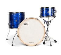 Natal KZN-TR-FBK Zenith Series 3 Piece Drum Set Shell Pack l 30,5 x 20,3 cm Tom, 40,6 x 40,6 cm Floor Tom & 22" x 16" Grancassa l 3 strati Acero-Ash-Maple Shells l Bassa Massa Lugs l Forge Blue Finish
