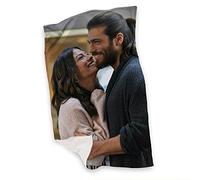 nessuna marca Can Yaman Plaid Coperta in Pile 28 Varie Misure Personaggi Collezione Idea Regalo Coperta Invernale Decorazioni casa Divano Letto Daydreamer Le Ali del Sogno Bitter Sweet (155_x_200_cm)