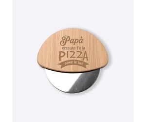 ''Nessuno fa la pizza come Papà'' Ruota Rotella Tagliapizza in bamboo e Acciaio Inox Idea regalo Natale Cena Casa Amici Parenti Sposi Divertente per Pizza Focaccia Cibo Amore Cucina